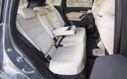 
										BMW iX1 full									