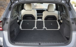 
										BMW iX1 full									