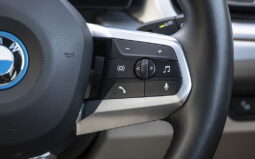 
										BMW iX1 full									
