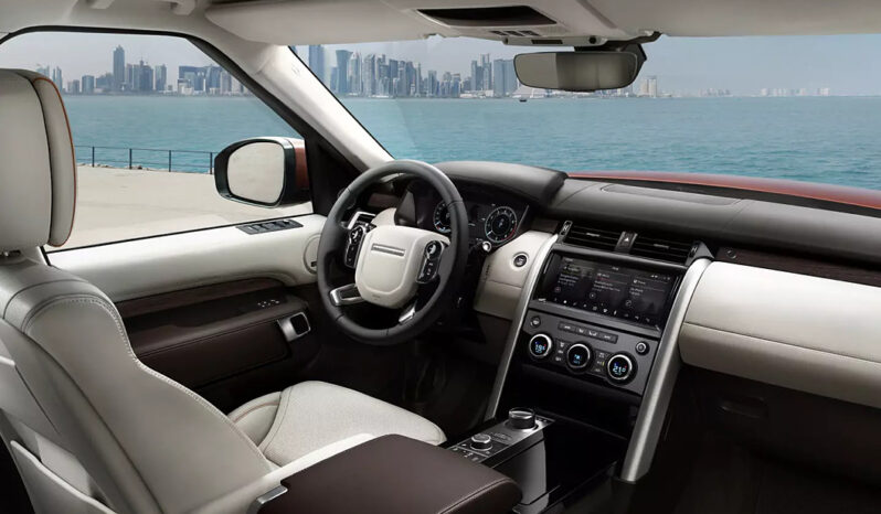 
								Land Rover Discovery full									