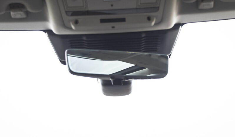 
								Land Rover Discovery Sport full									