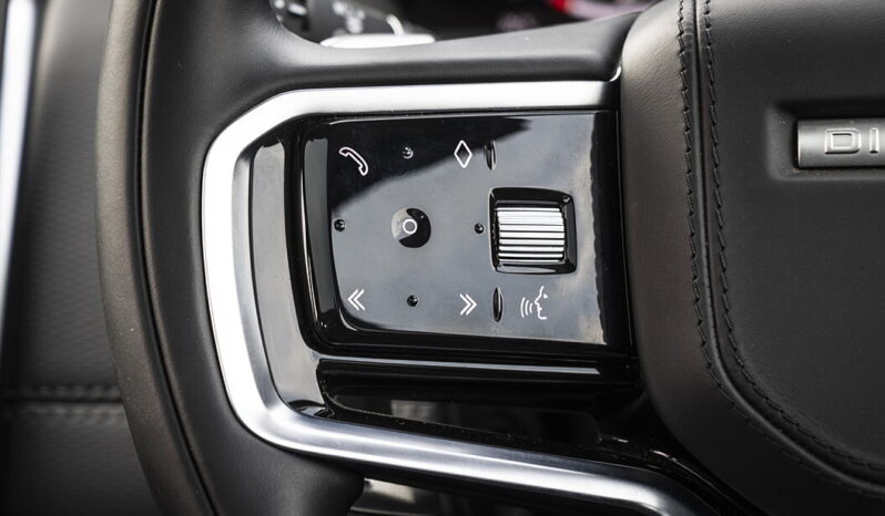 
								Land Rover Discovery Sport full									