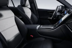 
										Mercedes-Benz GLC full									