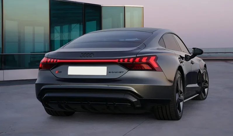 
								Audi RS e-tron GT full									