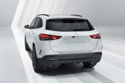 
										Mercedes-Benz GLA full									