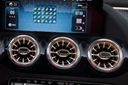 
										Mercedes-Benz GLA full									