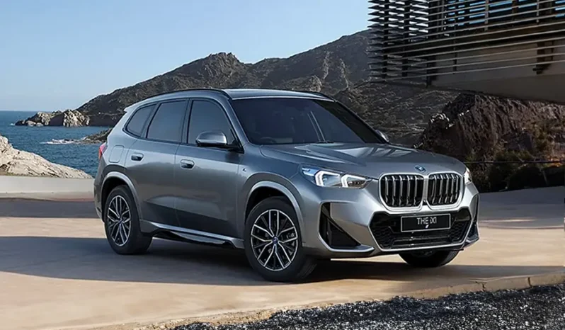 
								BMW iX1 full									