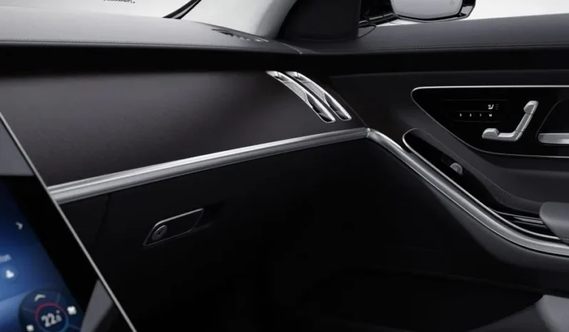 
								Mercedes-Benz S-Class full									