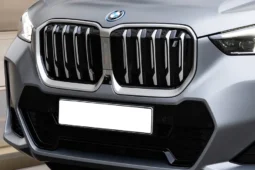 
										BMW iX1 full									