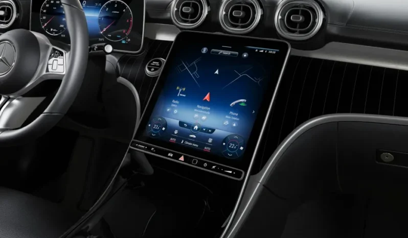 
								Mercedes-Benz C-Class full									