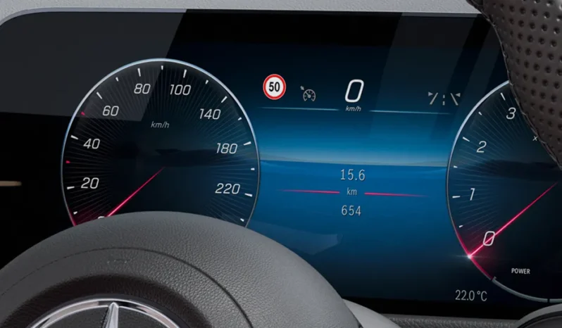 
								Mercedes-Benz GLA full									