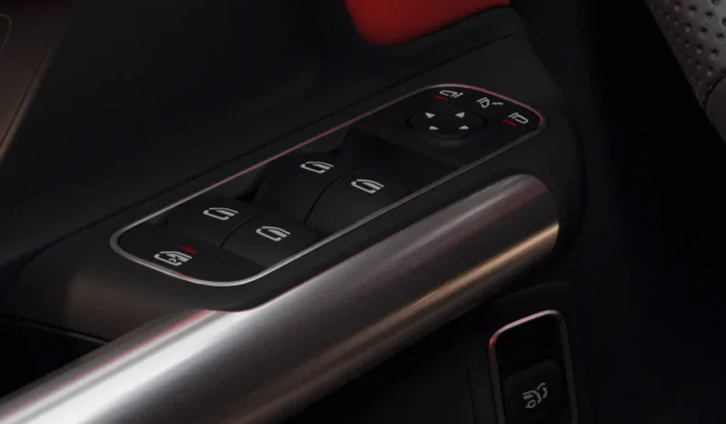 
								Mercedes-Benz GLA full									