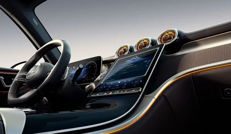 
								Mercedes-Benz GLC full									