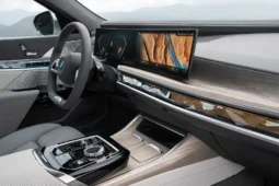 
										BMW i7 full									
