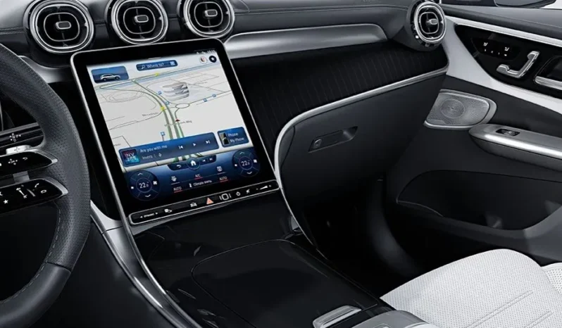 
								Mercedes-Benz GLC full									