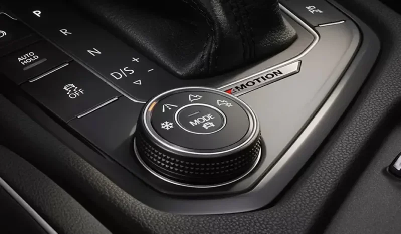 
								Volkswagen Tiguan full									