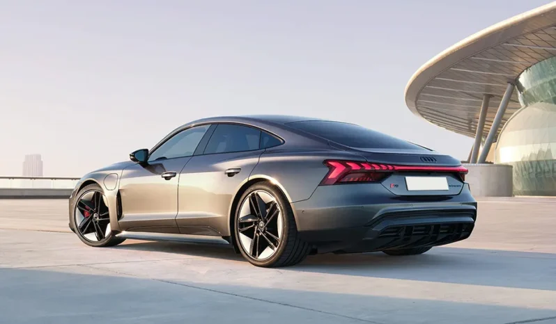 
								Audi RS e-tron GT full									