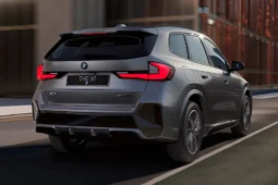 
										BMW iX1 full									