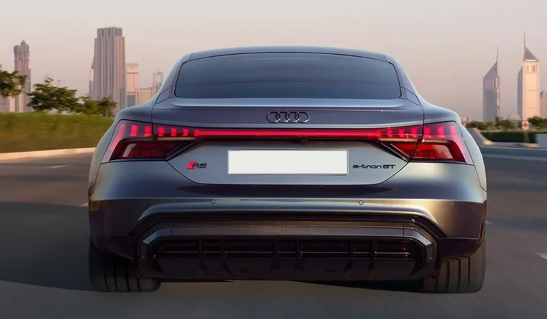 
								Audi RS e-tron GT full									