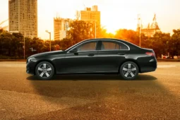 
										Mercedes-Benz C-Class full									