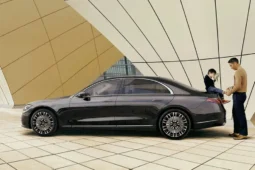 
										Mercedes-Benz S-Class full									