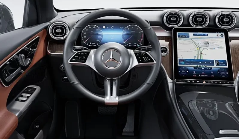 
								Mercedes-Benz GLC full									