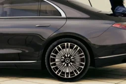 
										Mercedes-Benz S-Class full									
