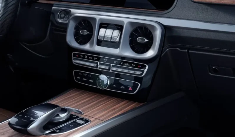 
								Mercedes-Benz G-Class full									