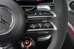 
										Mercedes-Benz AMG GLC 43 full									