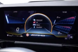 
										Mercedes-Benz AMG GLA 35 full									